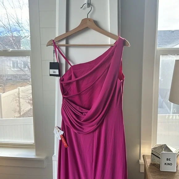 Mac duggal JERSEY ONE SHOULDER DRAPED BACK GOWN - Picture 6 of 6